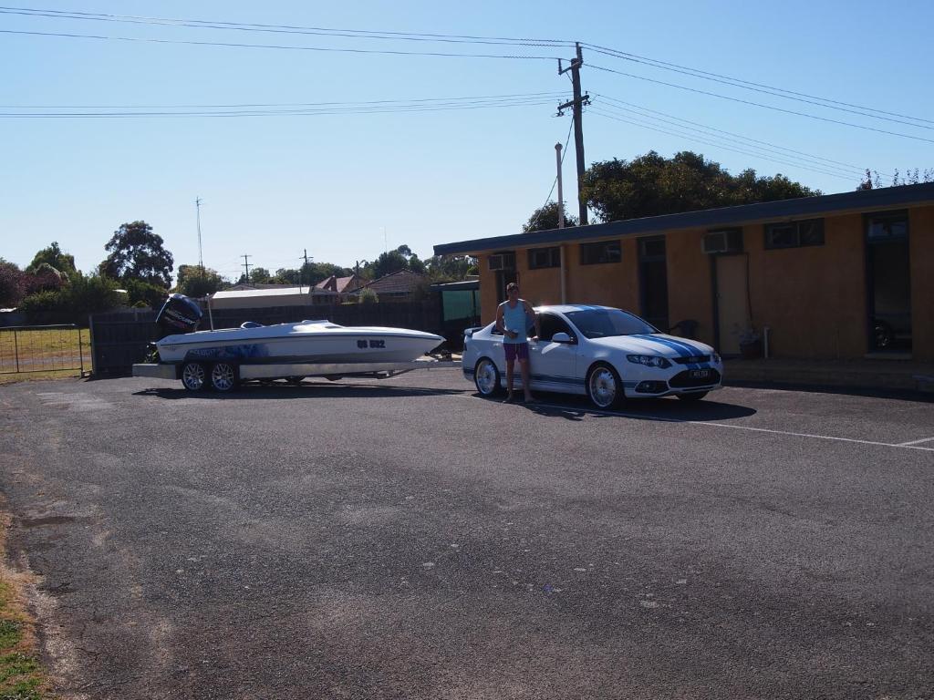Motel Traralgon Esterno foto