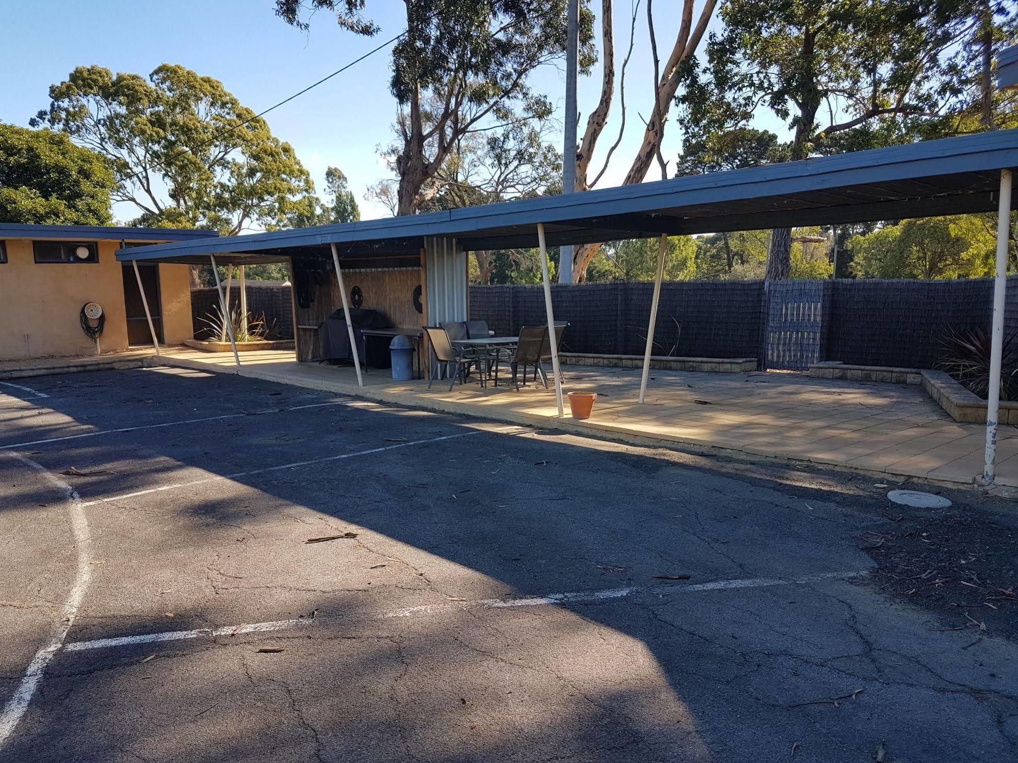 Motel Traralgon Esterno foto